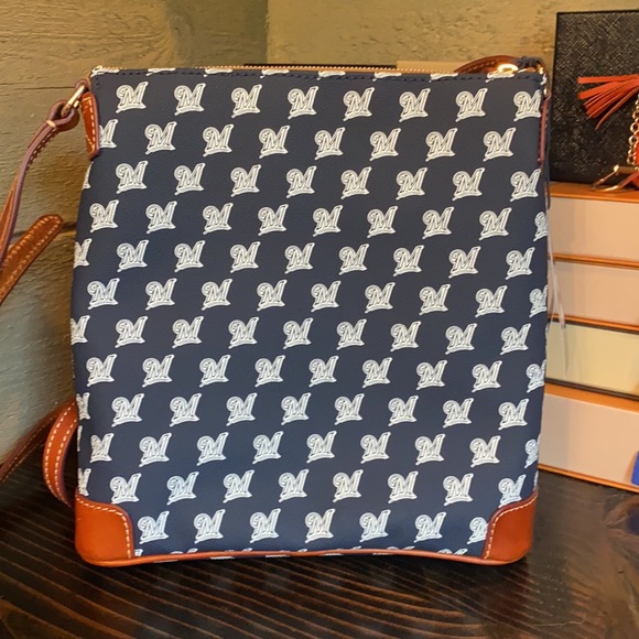 NWT Dooney & Bourke Milwaukee Brewers Crossbody - Picture 7 of 17